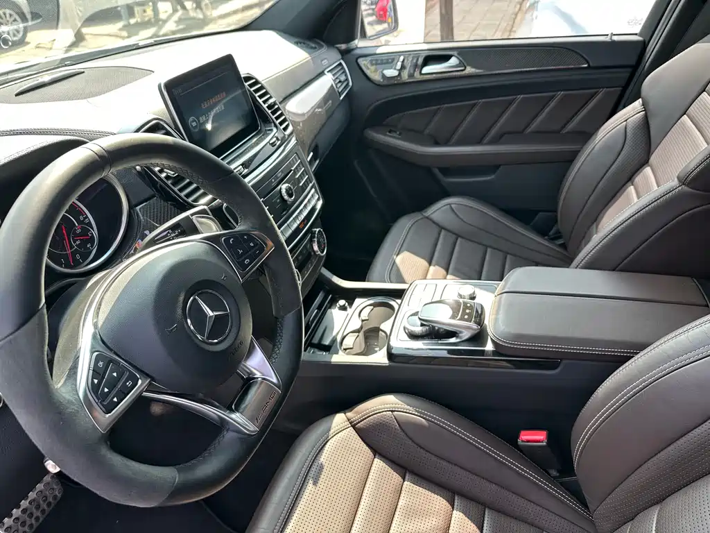 Mercedes-Benz GLE Coupe AMG 2015 AMG GLE 63 4MATIC Coupe SUV купить на сайте DeffCars