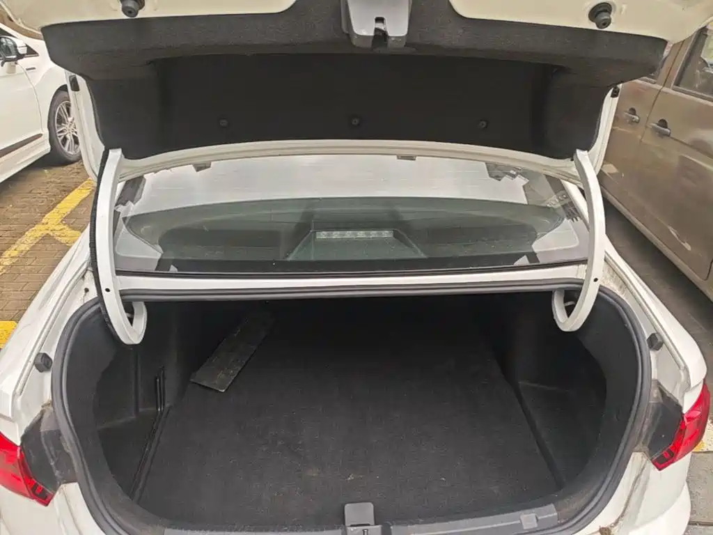 Bora 2023 200TSI DSG Yuexing Edition купить на сайте DeffCars