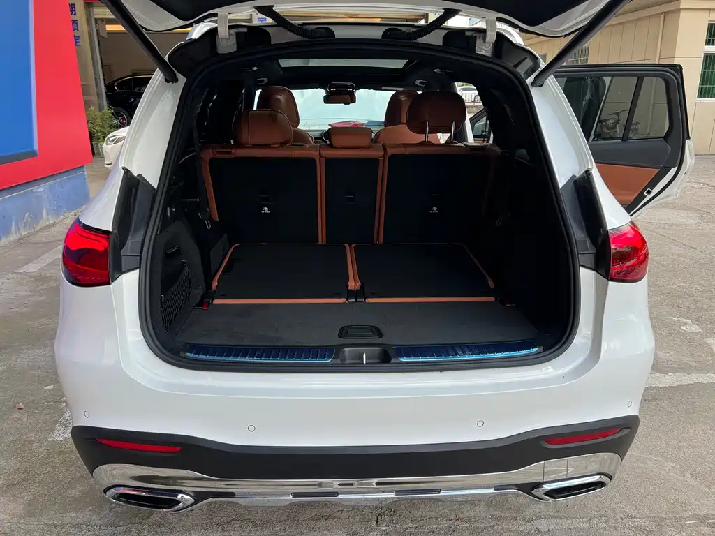 Mercedes GLC 2023 Modified 260L 4MATIC 7 Seater купить на сайте DeffCars