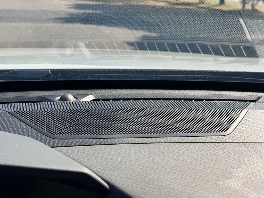 Changan UNI-V 2023 1.5T sports version купить на сайте DeffCars