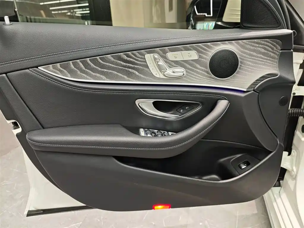 Mercedes-Benz E-Class 2020 E 300 L Sporty and Fashionable купить на сайте DeffCars