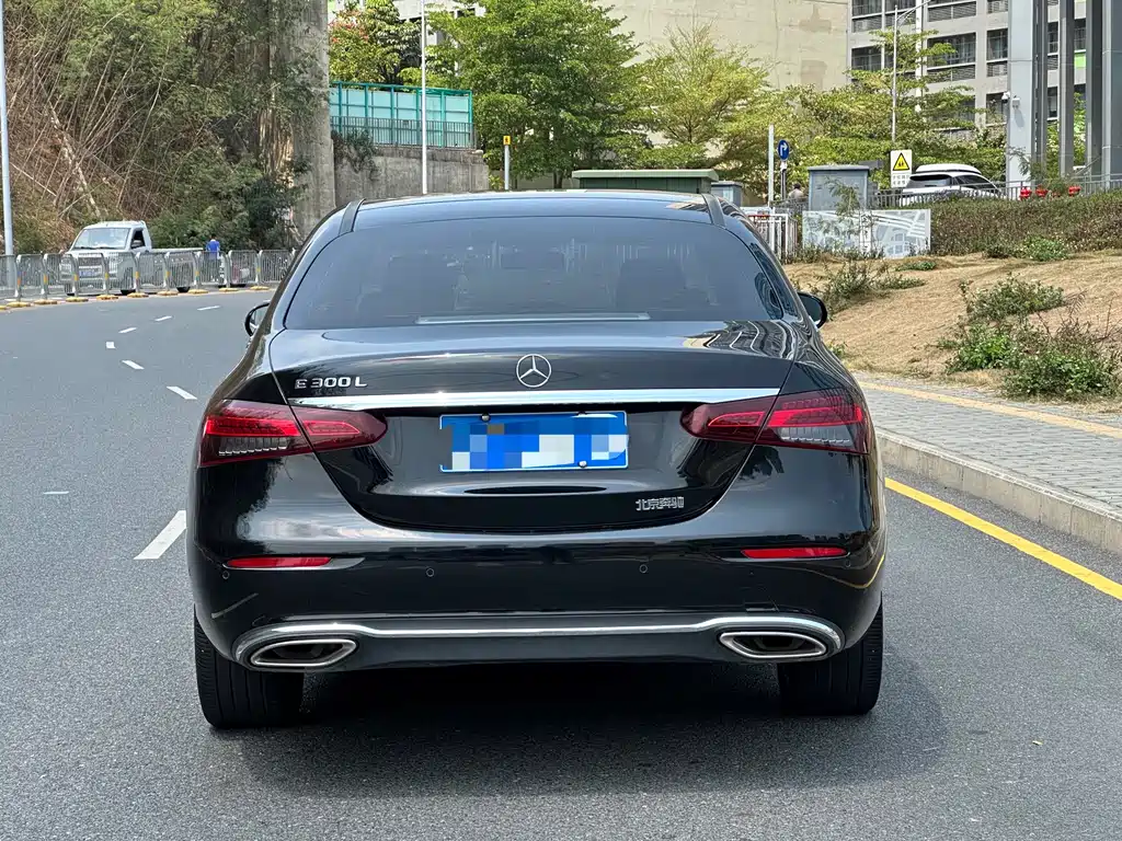 Mercedes-Benz E-Class 2022 E 300 L Luxury Model купить на сайте DeffCars