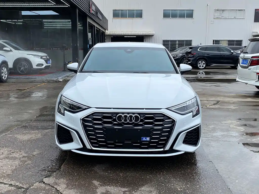 Audi A3 2021 Sportback 35 TFSI aggressive sports model купить на сайте DeffCars