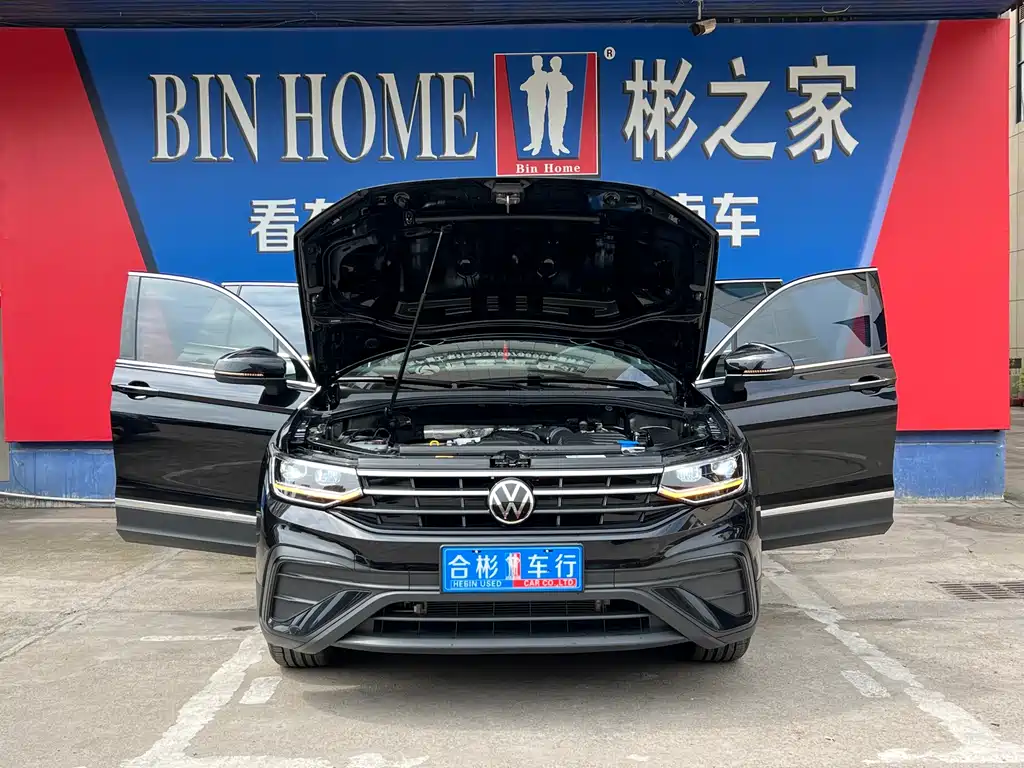 Tiguan L 2025 Outstanding Model 300TSI Automatic Two-wheel Drive Dragon Edition купить на сайте DeffCars