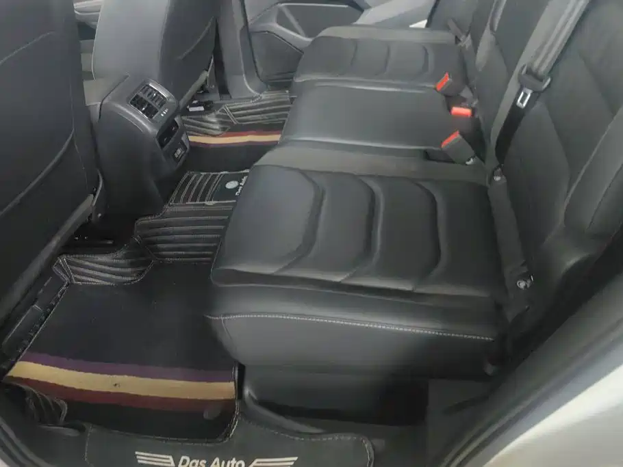 Tiguan L 2019 330TSI automatic two-wheel drive panoramic comfort version National V купить на сайте DeffCars