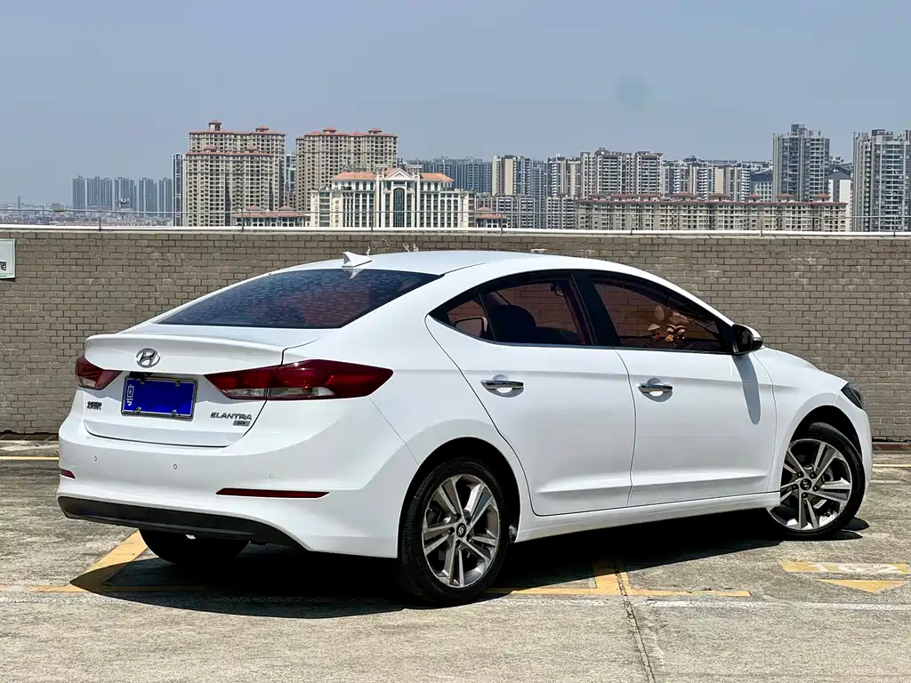 Lingdong 2018 1.6L Automatic 15th Anniversary Special Edition купить на сайте DeffCars