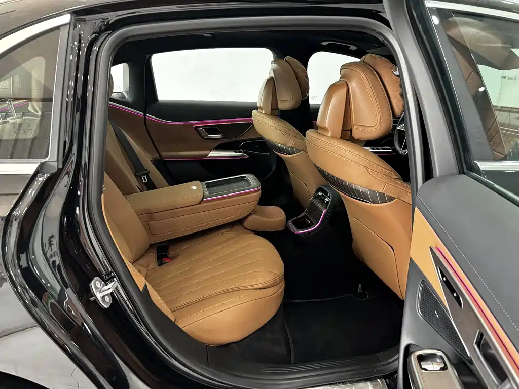 Mercedes-Benz E-Class New Energy 2024 E 350 e L plug-in hybrid sedan купить на сайте DeffCars