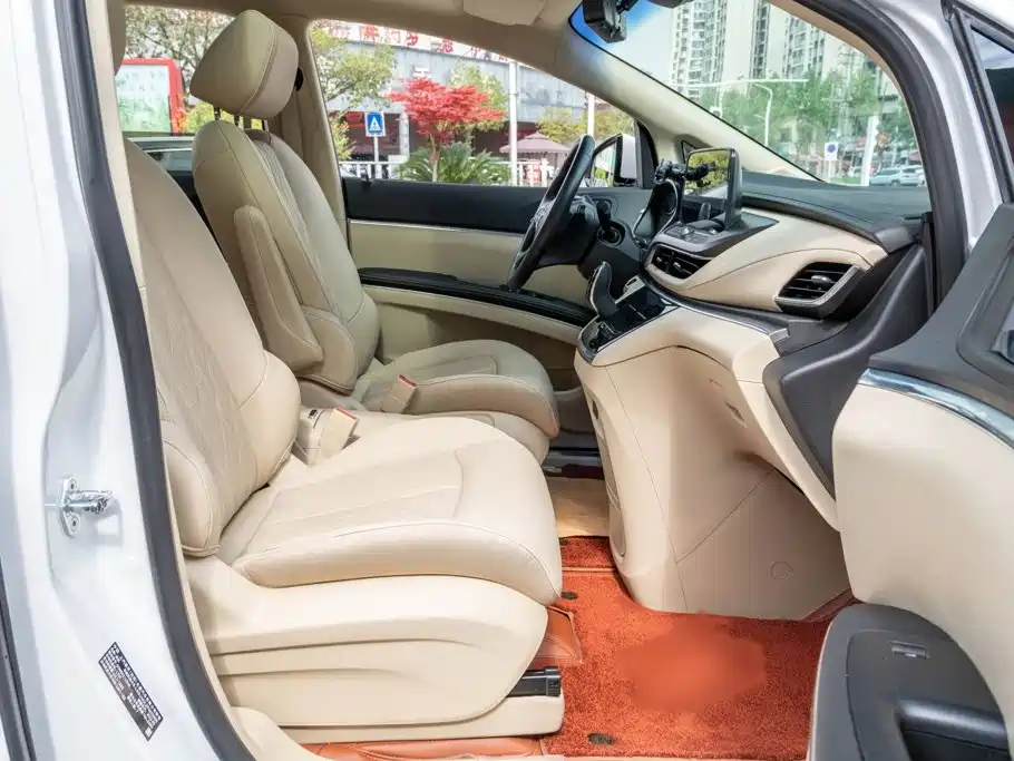 Buick GL8 2023 land business class premium type купить на сайте DeffCars