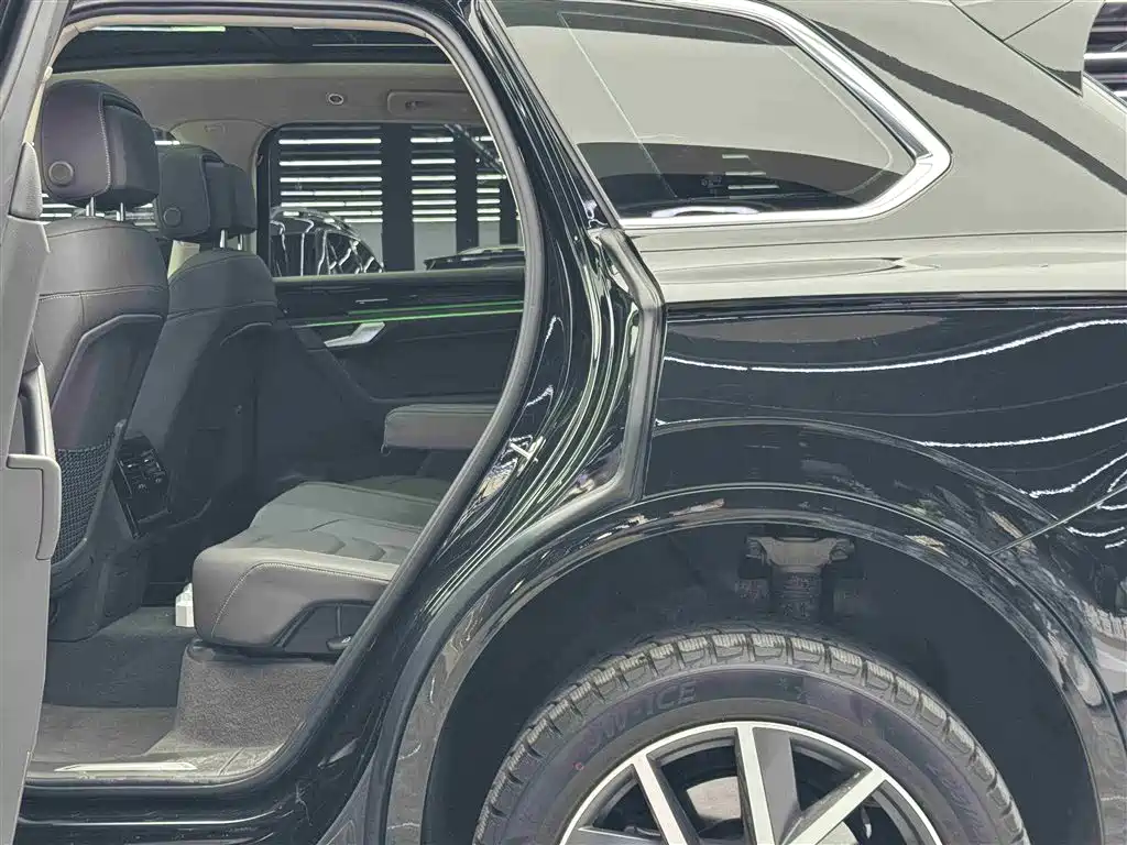 Touareg 2023 3.0TSI Ruixiang Edition Classic Sports Package купить на сайте DeffCars