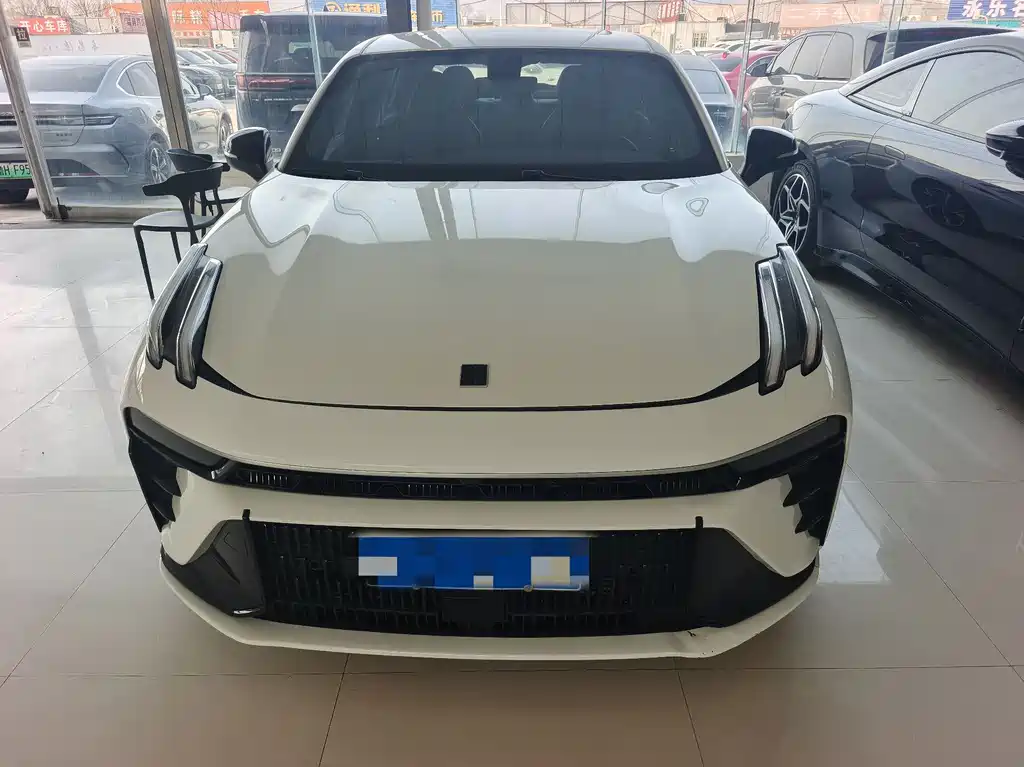 Lynk & Co 03 2023 1.5TD DCT Plus купить на сайте DeffCars