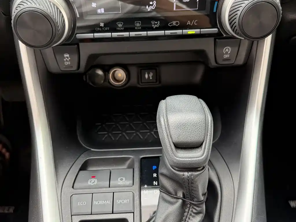Weilanda 2022 facelift 2.0L CVT two-wheel drive leading version купить на сайте DeffCars