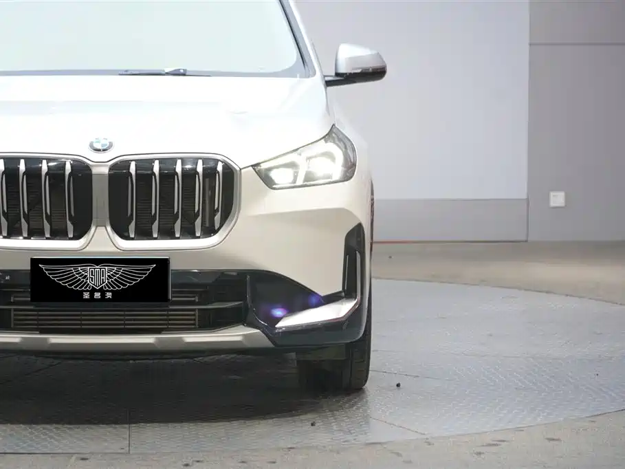 BMW X1 2024 sDrive25Li X Design Package купить на сайте DeffCars