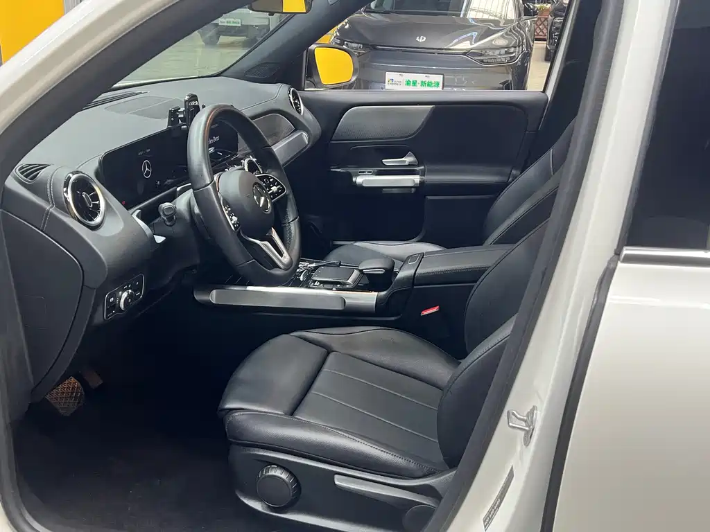 Mercedes-Benz GLB 2022 facelift version 2 GLB 200 dynamic version купить на сайте DeffCars