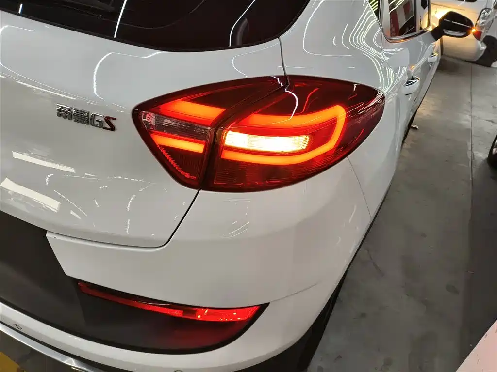 Emgrand GS 2018 Sports Edition 1.8L Automatic Style купить на сайте DeffCars