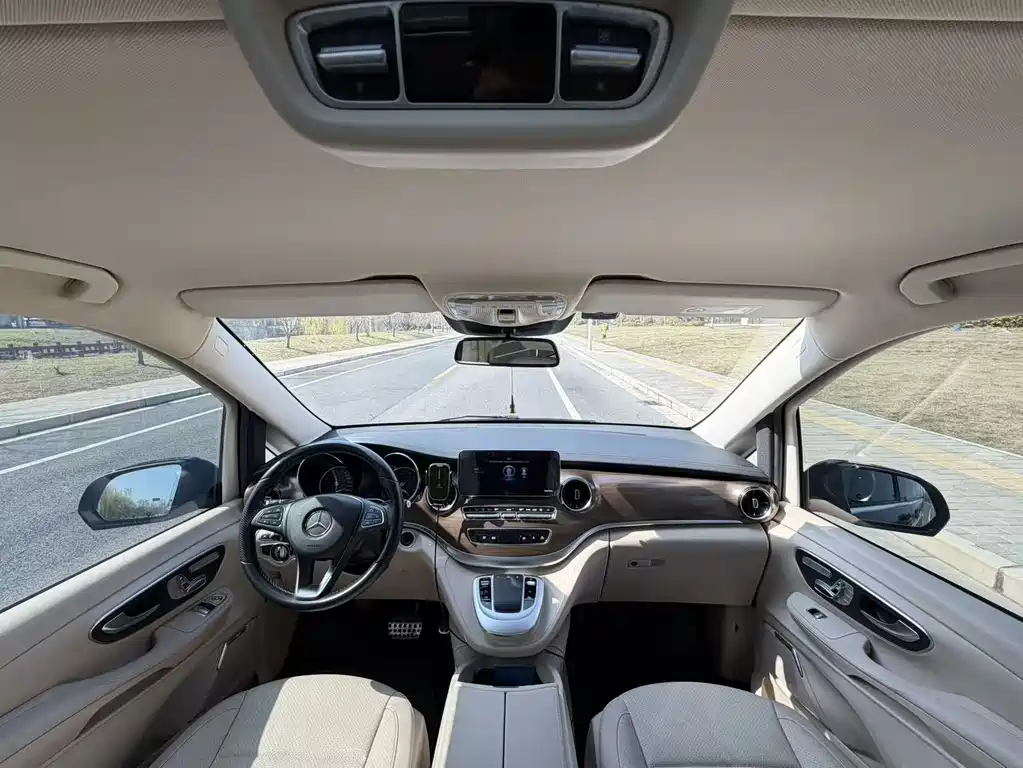 Mercedes-Benz V-Class 2020 V 260 Premium Edition купить на сайте DeffCars