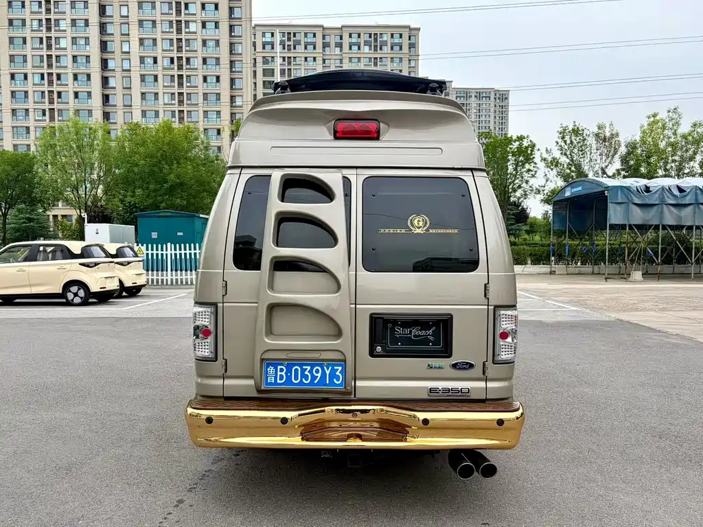 Ford E350 2011 5.4L Platinum Limited Edition купить на сайте DeffCars