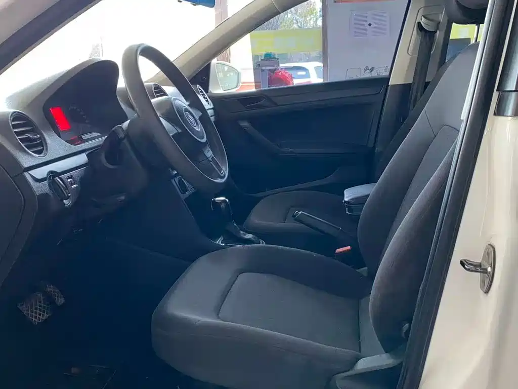 Jetta 2015 1.6L automatic fashion model купить на сайте DeffCars