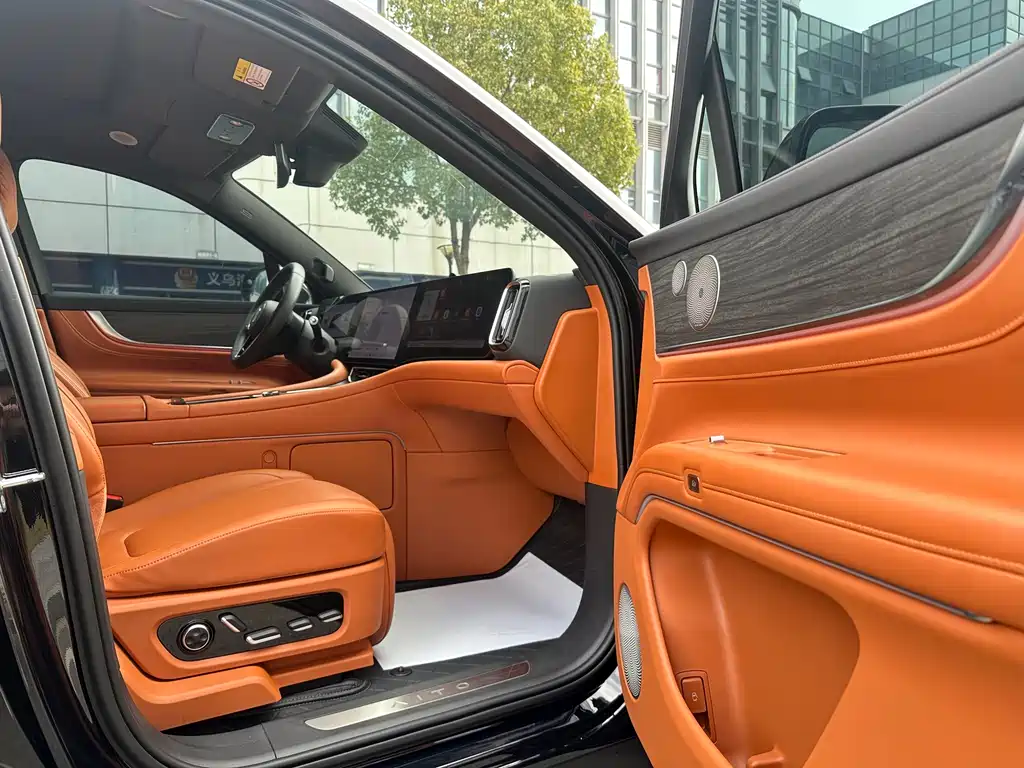 Wenjie M9 2024 extended range Ultra version 42kWh 6-seater version купить на сайте DeffCars