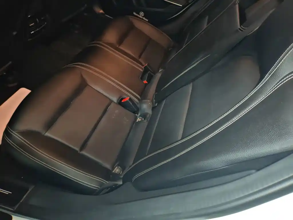 Mercedes-Benz GLA 2017 GLA 200 Fashion Model купить на сайте DeffCars