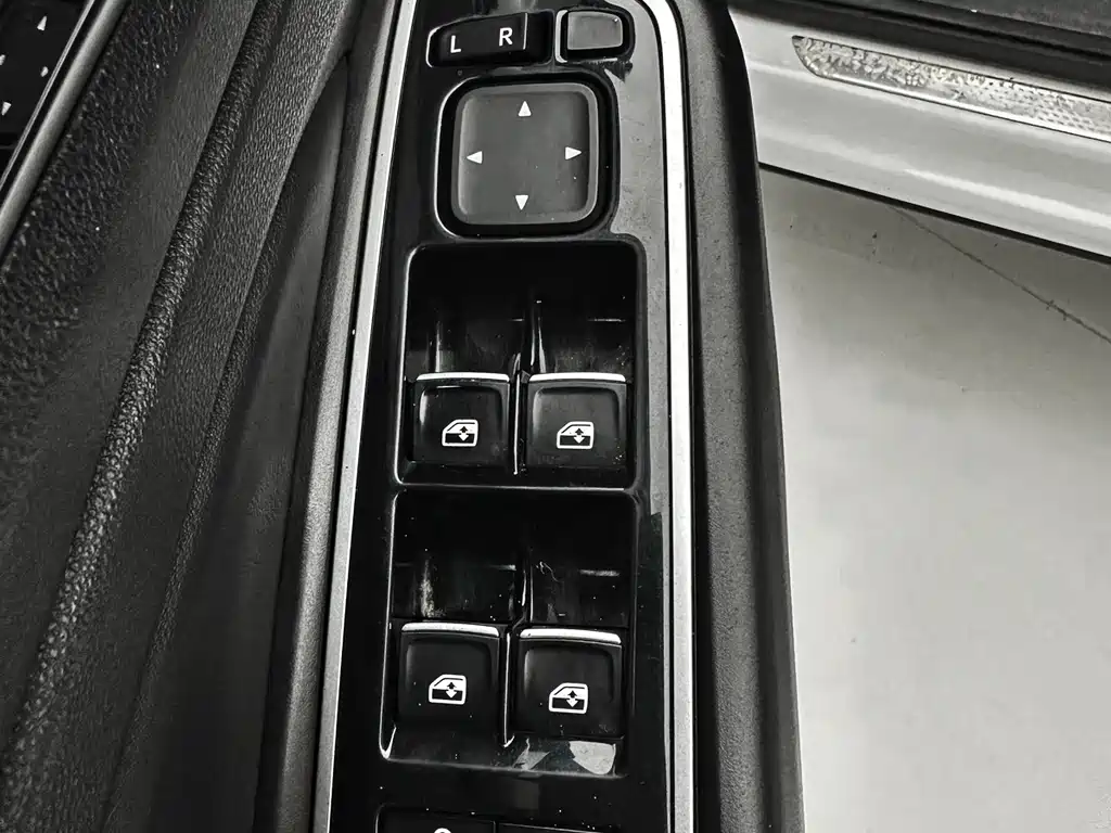 Jetta VS5 2022 280TSI Automatic Enjoyment Pro купить на сайте DeffCars