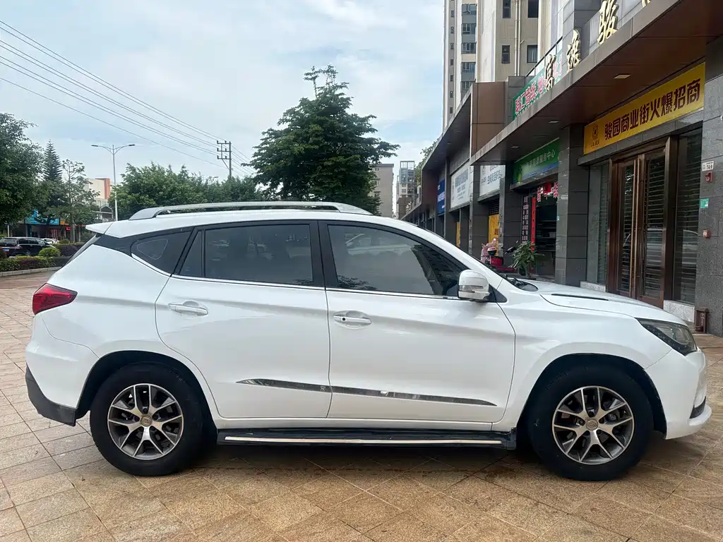 Song 2016 1.5TI Manual Luxury Edition купить на сайте DeffCars