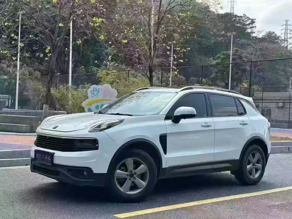 Lynk & Co 01 2019 2.0T two-wheel drive pure version, National VI купить на сайте DeffCars