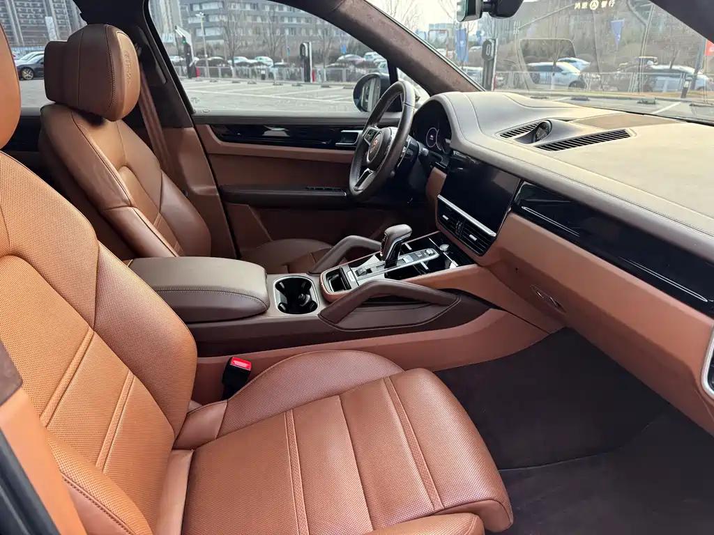 Cayenne 2023 Cayenne 3.0T Platinum Edition купить на сайте DeffCars