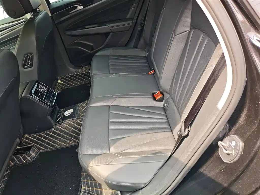 Passat 2025 Outstanding Model 380TSI Starry Sky Dragon Edition купить на сайте DeffCars