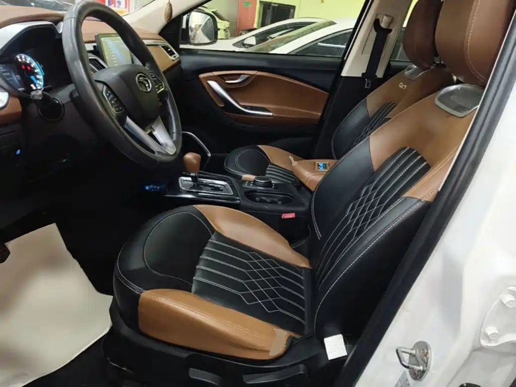 Southeast DX7 2018 1.5T Automatic Honor Edition купить на сайте DeffCars