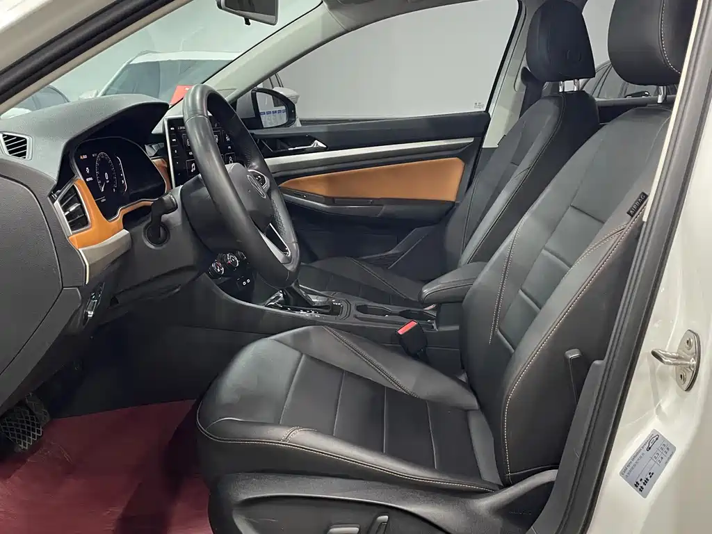 Bora 2023 model 200TSI DSG Yuexing PRO version купить на сайте DeffCars