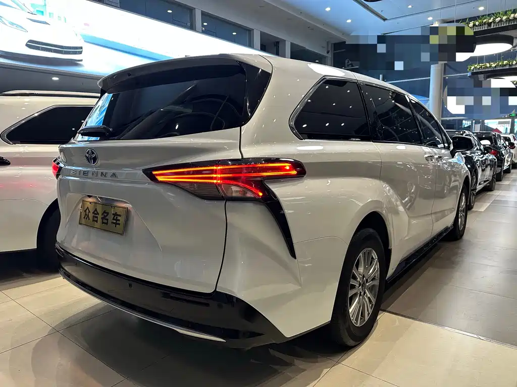 SIENNA 2021 2.5L Hybrid Premium Edition купить на сайте DeffCars