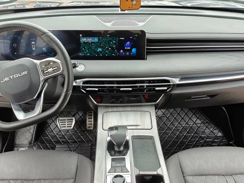 Jietu X70 PLUS 2023 model 1.6T DCT powerhouse 7 seats купить на сайте DeffCars