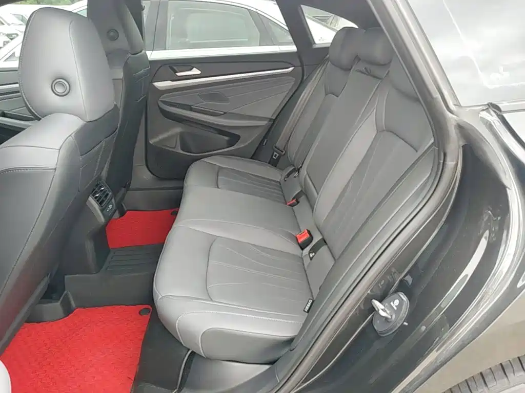 Lingdu 2026 Lingdu L 300TSI Lingfeng Edition купить на сайте DeffCars