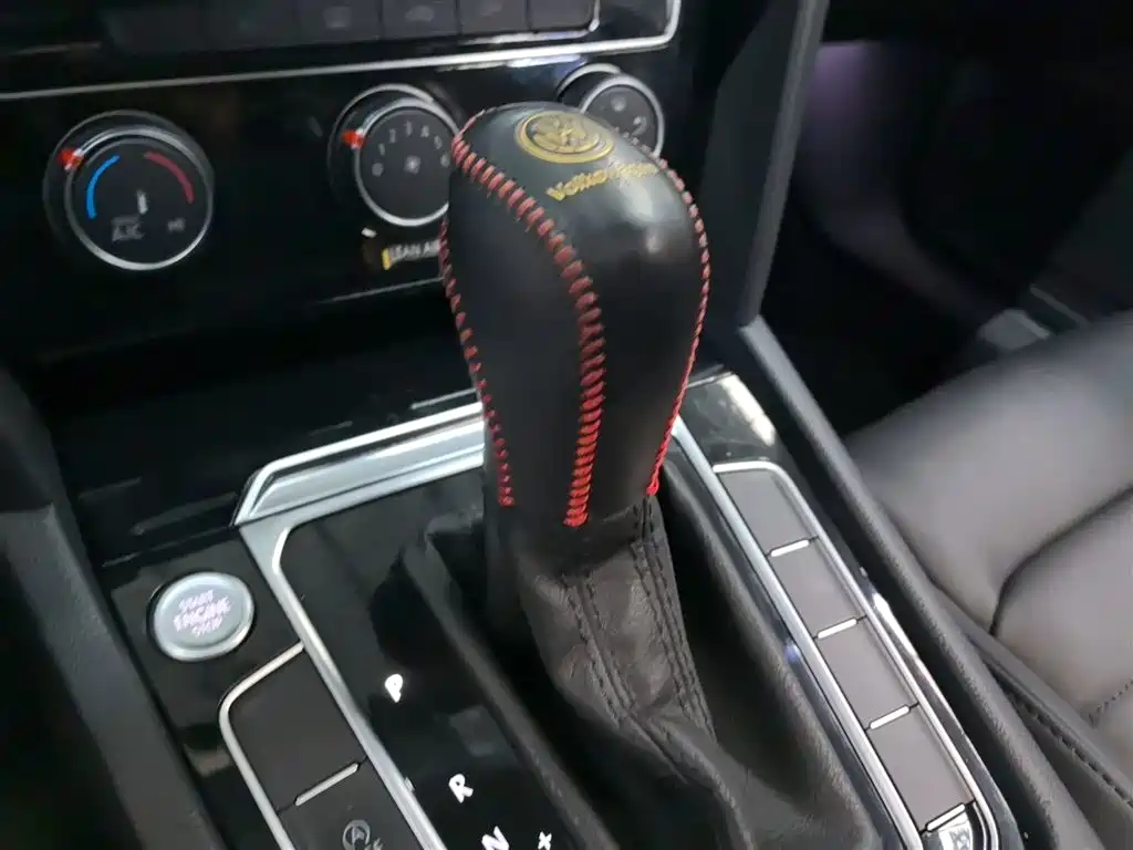 Magotan 2018 330TSI DSG leading model купить на сайте DeffCars