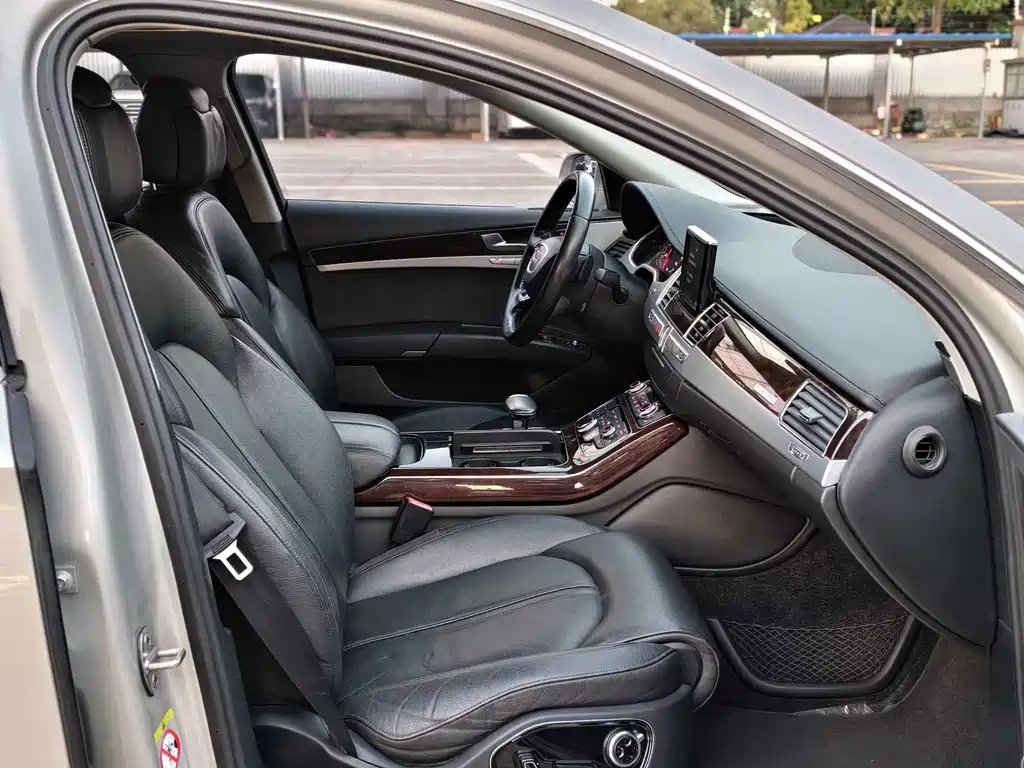 Audi A8 2014 A8L 45 TFSI quattro Comfort Edition купить на сайте DeffCars