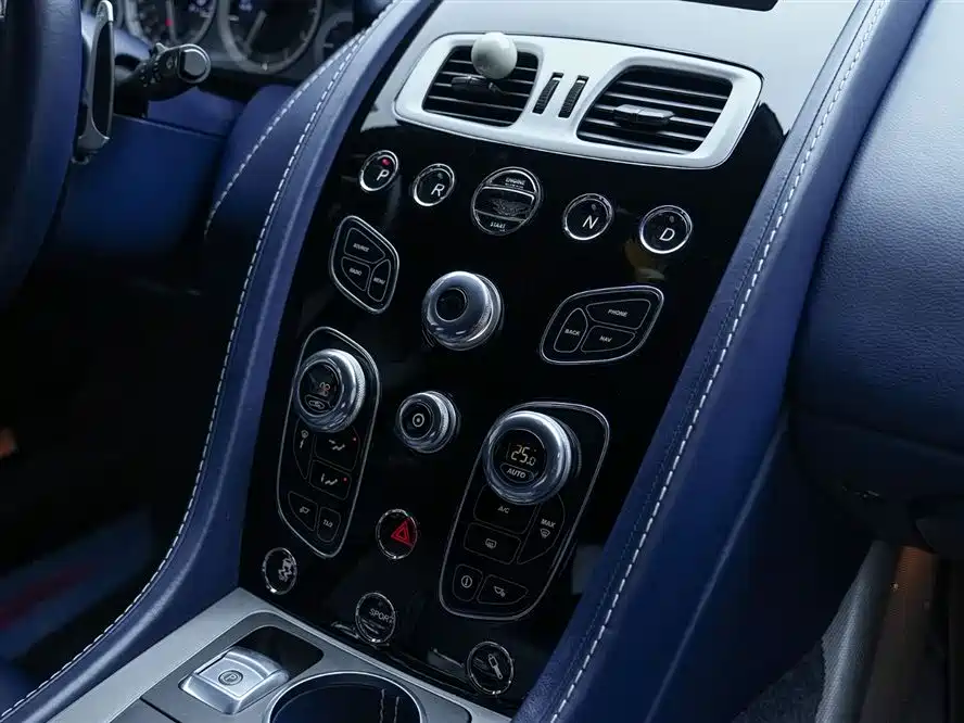 Rapide 2016 6.0L Rapide Great Britain Edition купить на сайте DeffCars