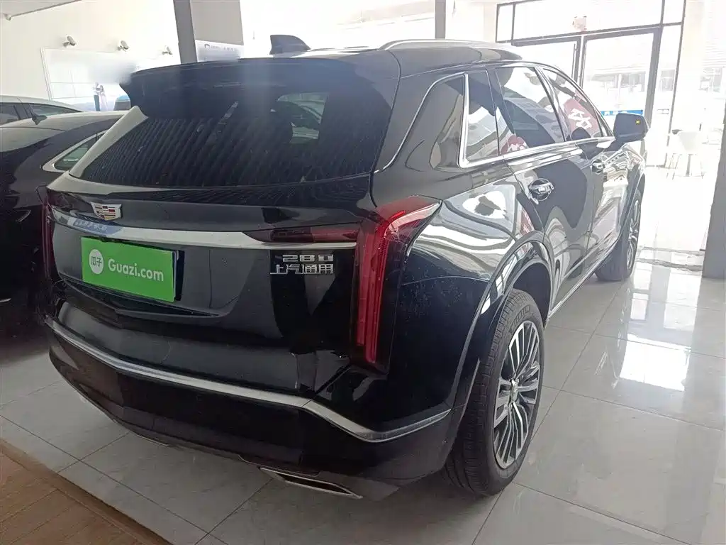 Cadillac XT5 2025 2.0T Metropolis купить на сайте DeffCars