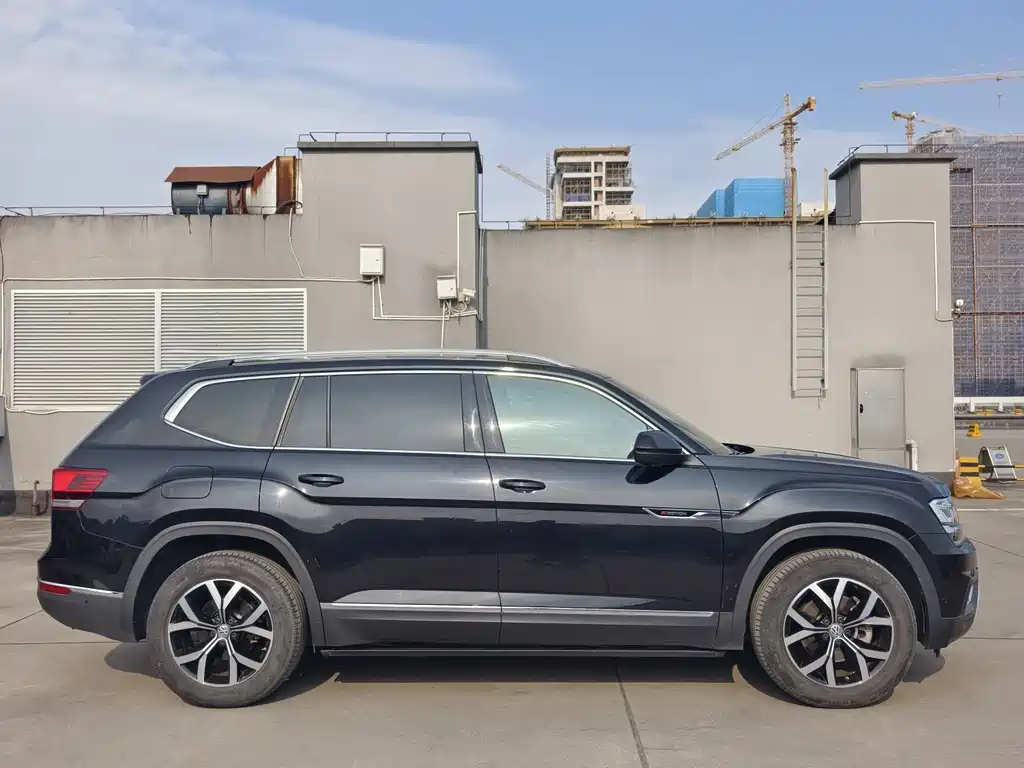 Touron 2020 facelift 380TSI four-wheel drive luxury version купить на сайте DeffCars