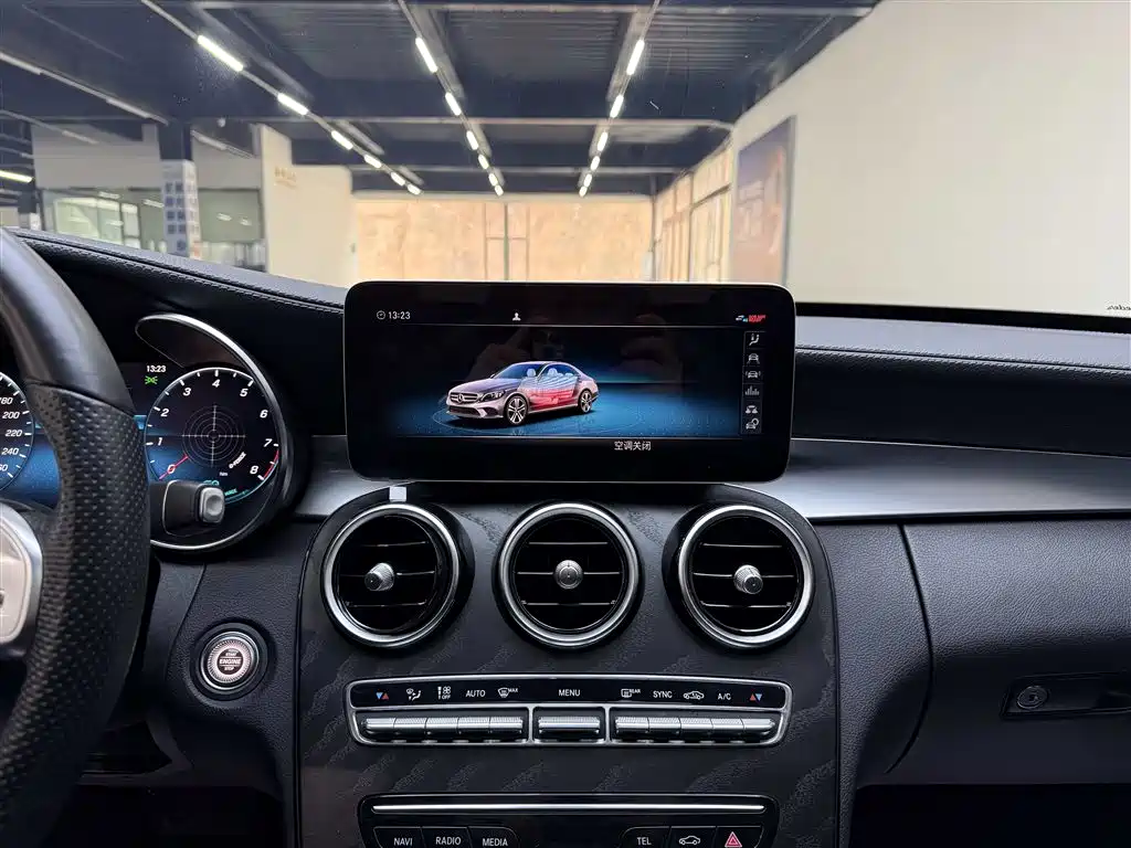 Mercedes-Benz C-Class 2020 facelift C 260 L sports version купить на сайте DeffCars