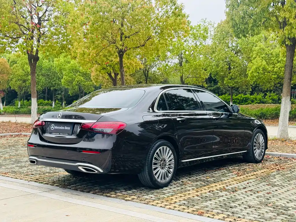 Mercedes-Benz E-Class 2023 E 300 L Fashion купить на сайте DeffCars