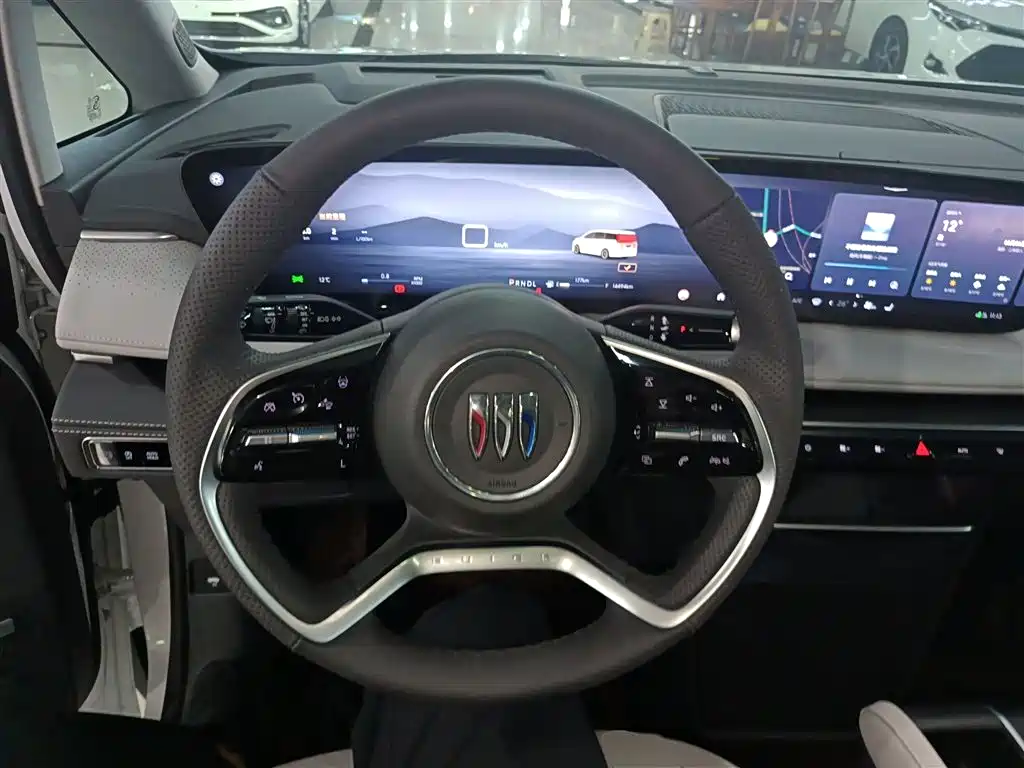 Buick GL8 2025 Lu Zun Exclusive Edition купить на сайте DeffCars