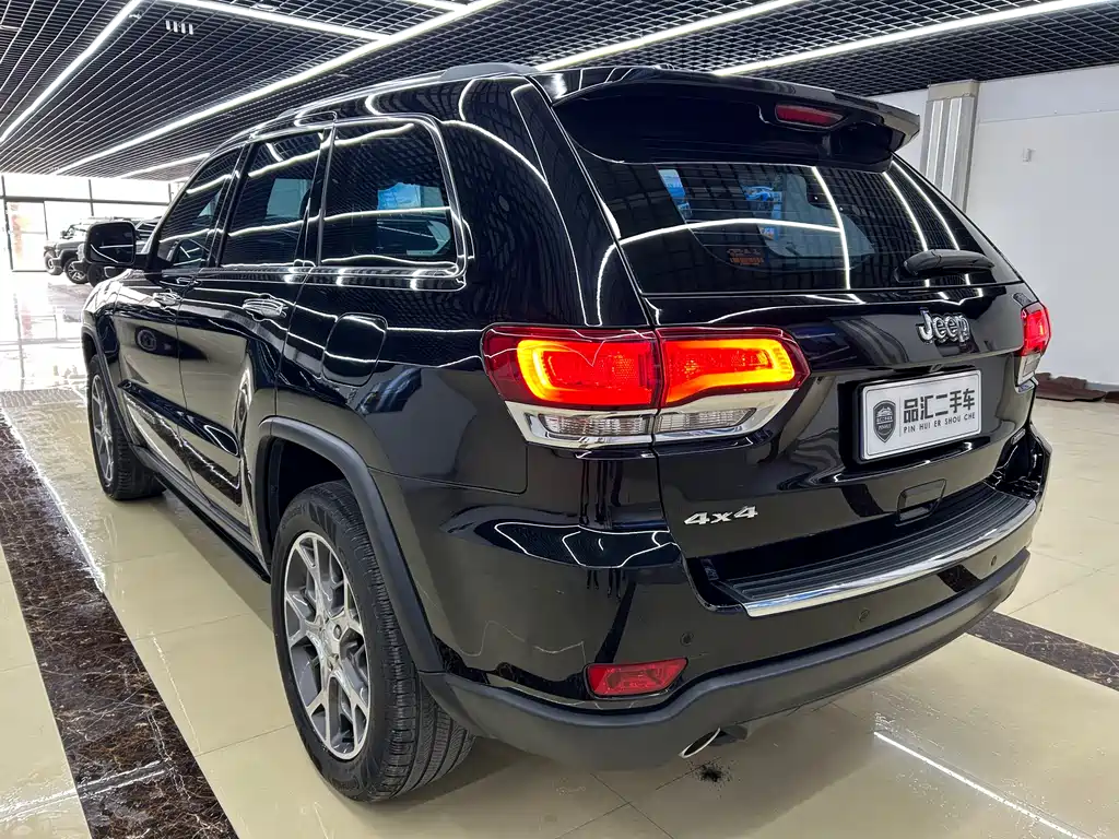 Grand Cherokee (imported) 2020 3.0L Elite Navigation Edition купить на сайте DeffCars