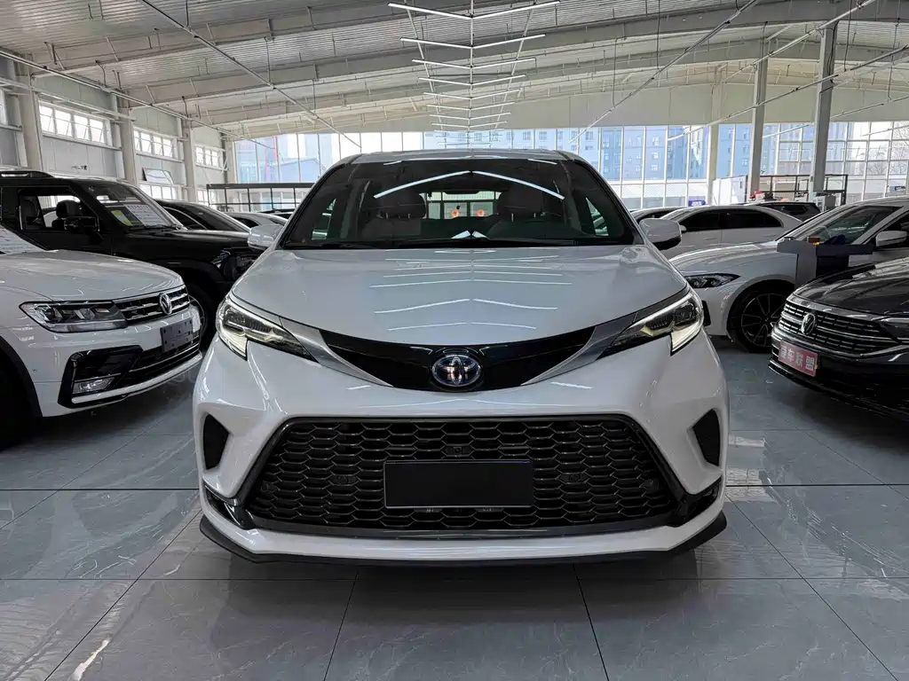 Grevia 2023 2.5L Hybrid Premium PLUS Edition купить на сайте DeffCars