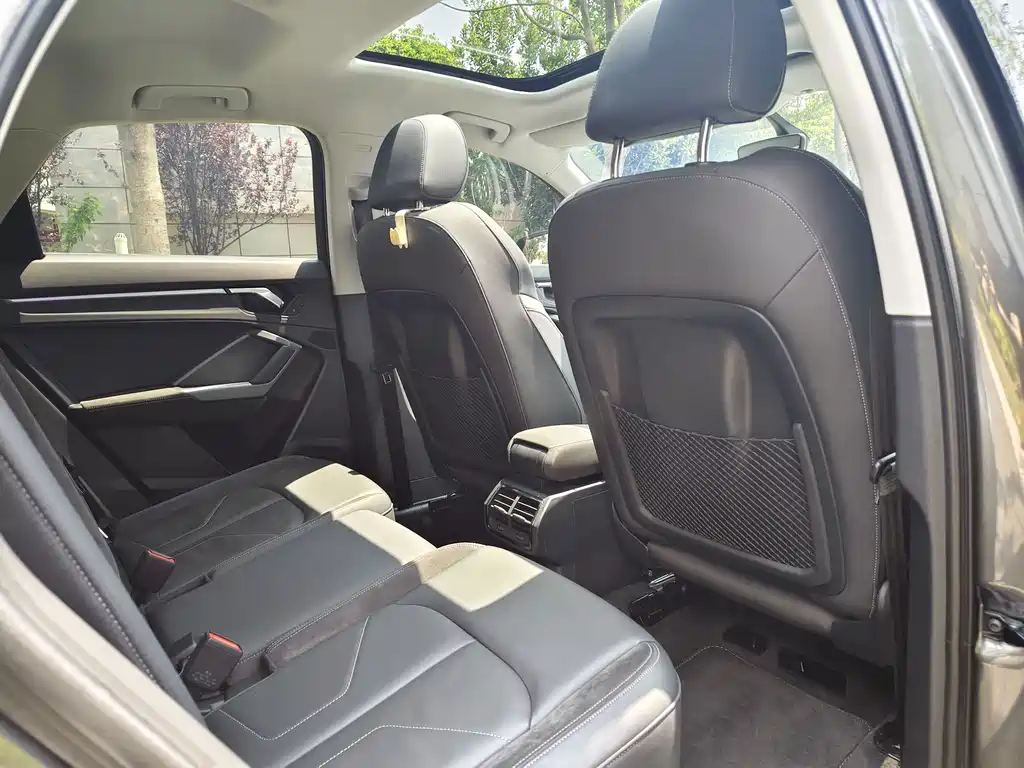 Audi Q3 Sportback 2022 40 TFSI RS Kit Burning Speed ​​Type купить на сайте DeffCars
