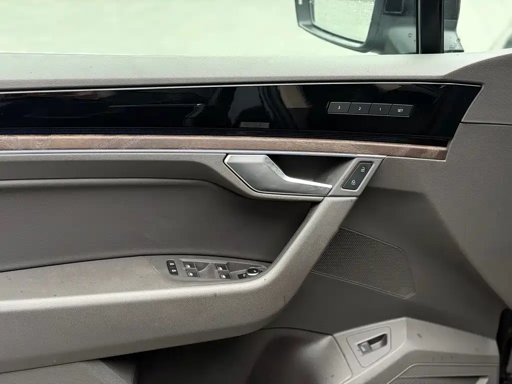 Touareg 2021 3.0TSI Ruixiang Edition Classic Sports Package купить на сайте DeffCars