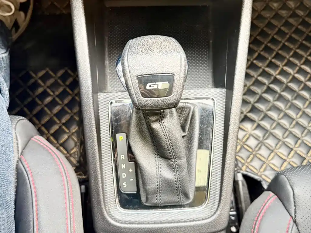 Komic 2021 GT TSI230 DSG flagship version купить на сайте DeffCars
