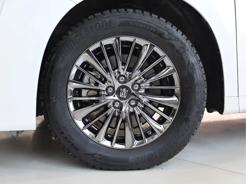 Wilfa 2021 Crown Dual Engine 2.5L HV Premium Edition купить на сайте DeffCars
