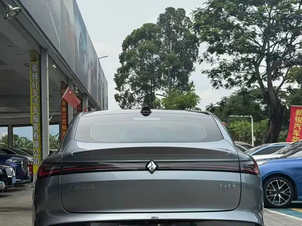 Baojun Xiangjing 2025 plug-in hybrid 140km luxury version купить на сайте DeffCars