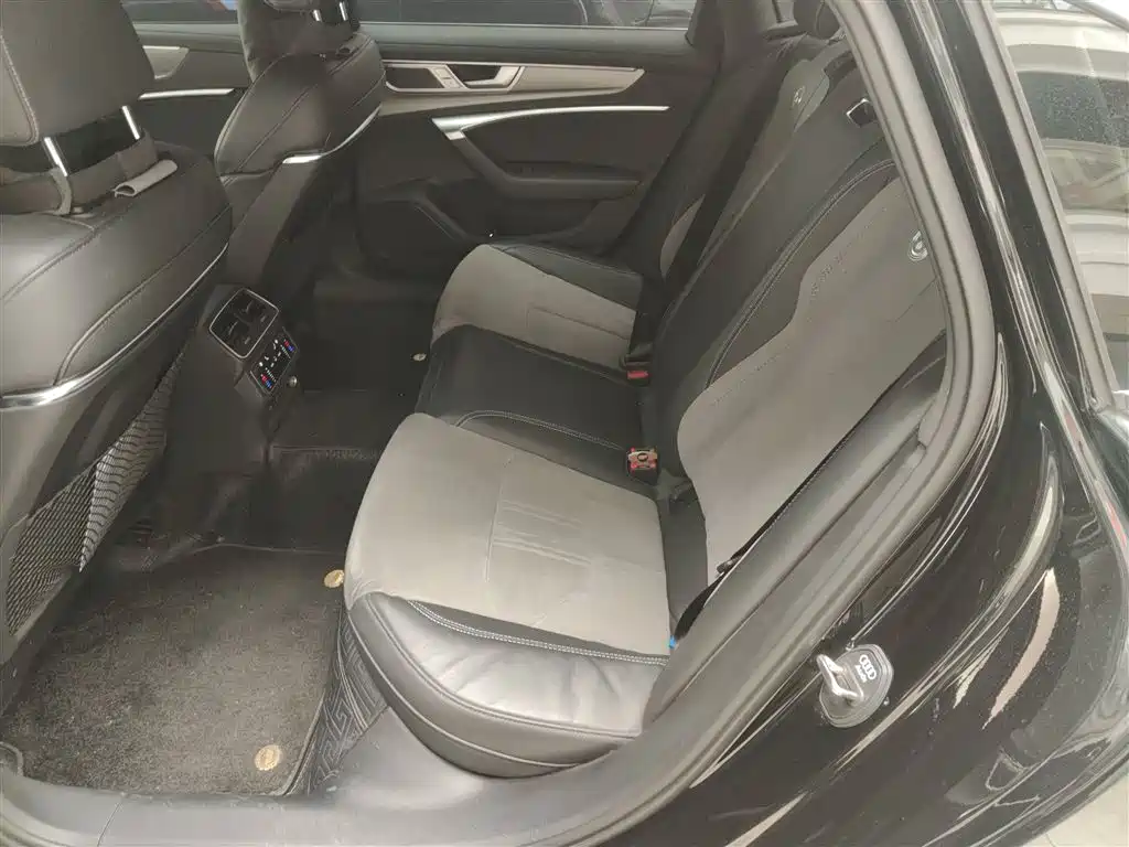 Audi A6L 2024 45 TFSI Premium Dynamic Model купить на сайте DeffCars