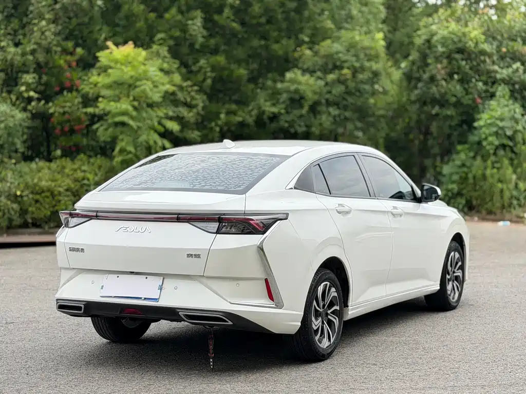 Yixuan 2021 230T automatic chasing engine version купить на сайте DeffCars